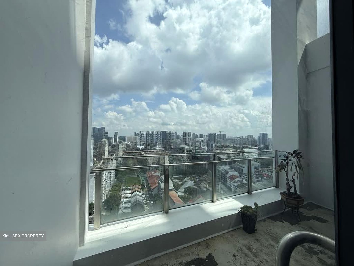 Connexion (D8), Office #569188501